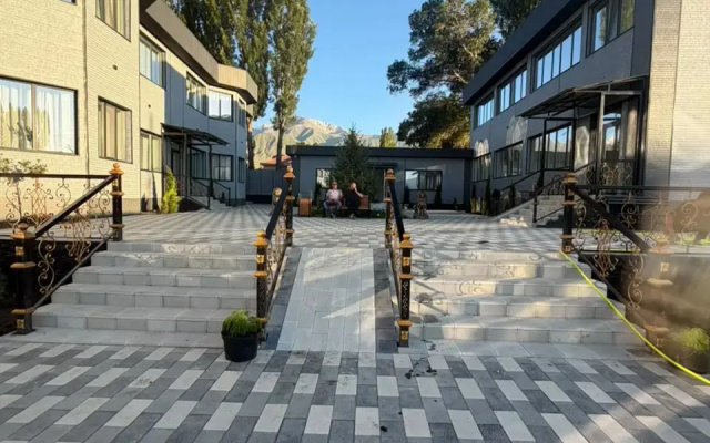 Отель Kol-Ukok Hotel