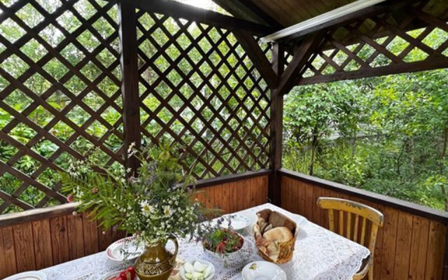 Частный дом четырехкомнатная дача, 95 м²