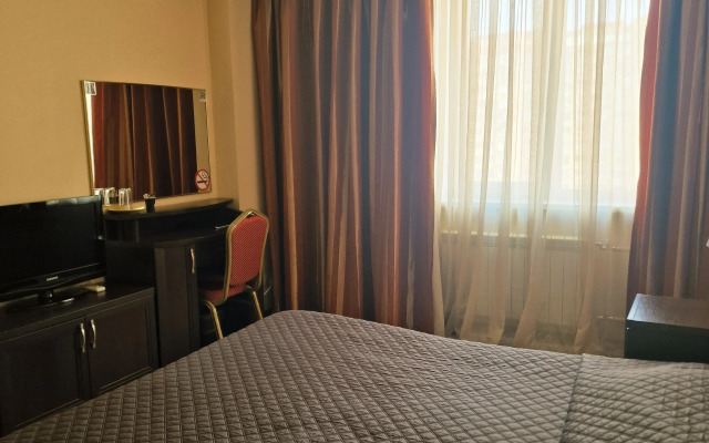 Отель Парус