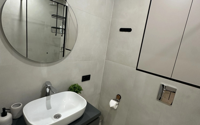 Квартира Дизайнерская Студия Напротив Роял Парка