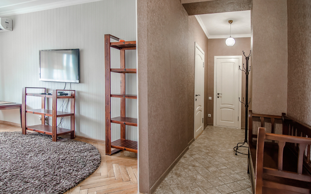 Vinodradniy Pereulok Apartments