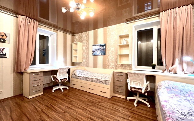 Квартира 3-комнатная Видовая Yarapartments на Набережной