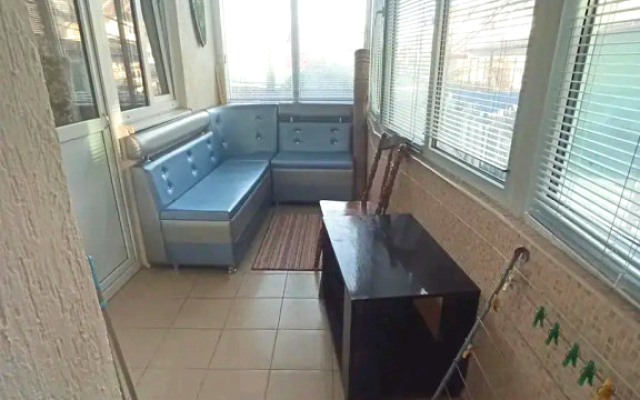 Flat Na Beregu Morya