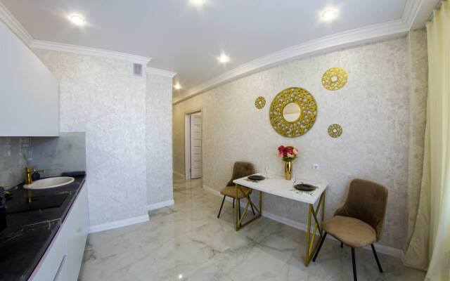 Ryadom S Muzykalnym Teatrom Flat