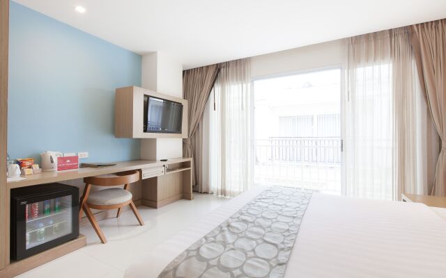 Отель ZEN Premium Marlin Plaza Patong