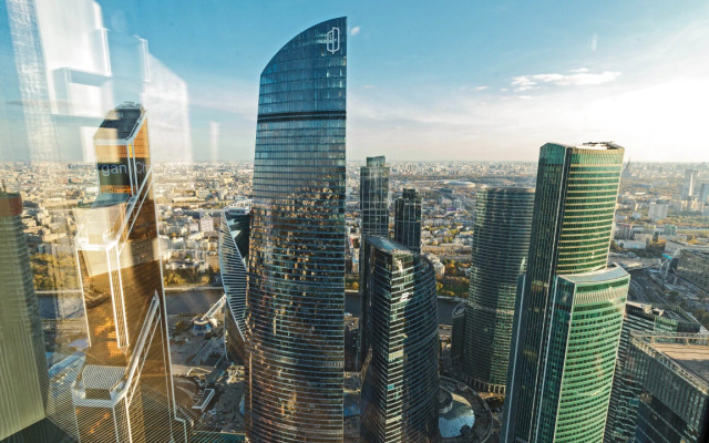73rd Floor Apartment with Stunning View
