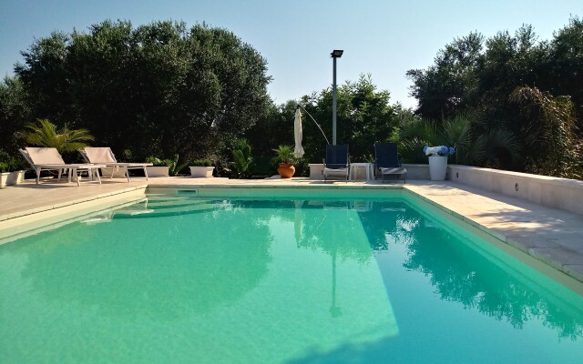 Cavaliere Lovely Pool Home