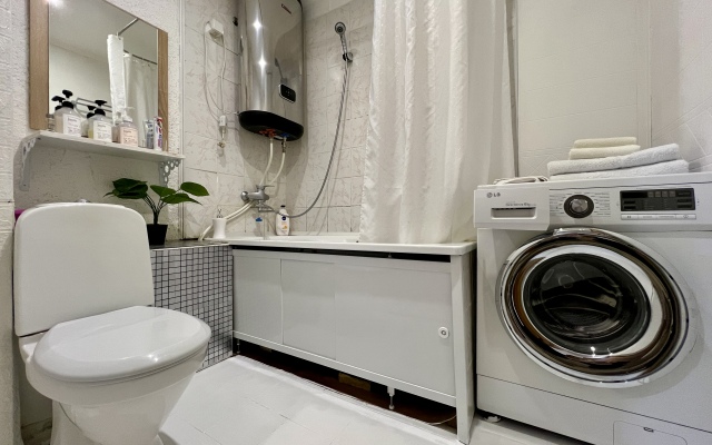 Apartment 1-room Pobeda 23-5 Sakhalin center KakDoma
