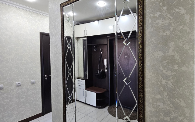 Yaroslavskaya 72(9) Apartments