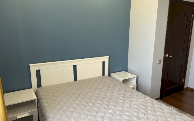 Апартаменты 377 Херсонская 75