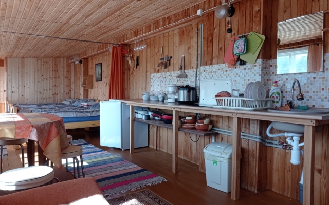 Kizhanin Guest House