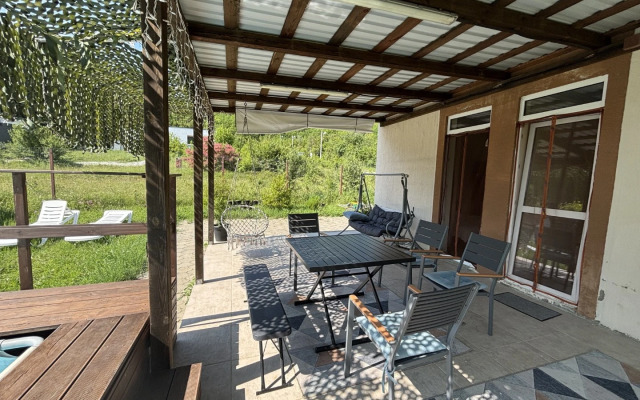 Частный дом Дача Семейная с Бассейном