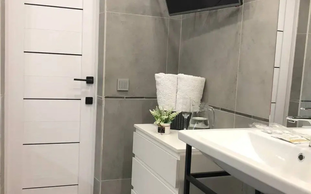 Апартаменты Sverdlovskij prospekt 8V