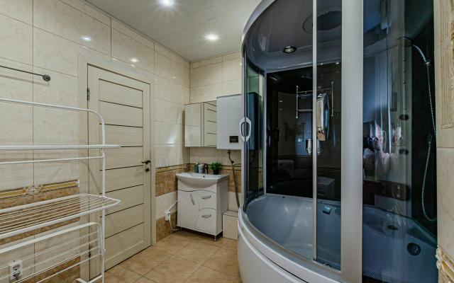 Квартира Кино апарт с видом на озеро Кабан