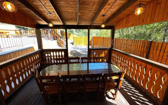 Baykalskaya Tropa Guest house