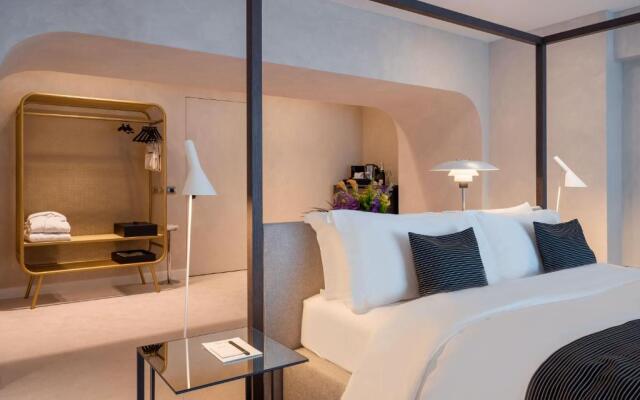 Monograph Hotel (by Travel Agency)