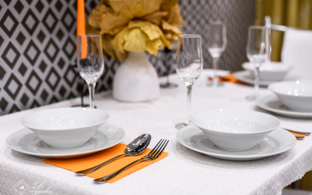 Апартаменты Однокомнатные на Дуки, 11 этаж, Мишки