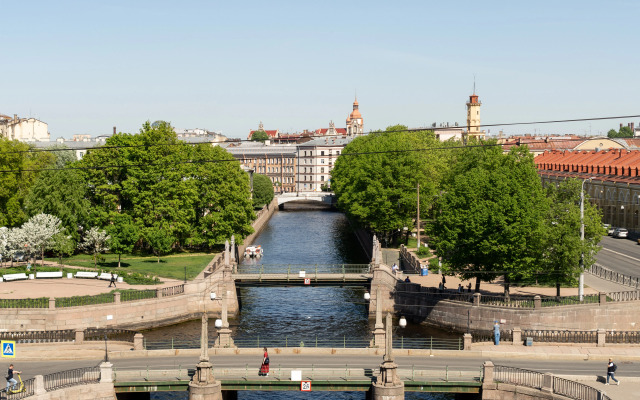 Апартаменты с Балконом и Видом на Никольский Собор