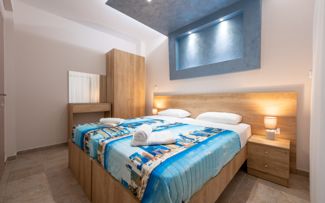 Milonas House Apartments