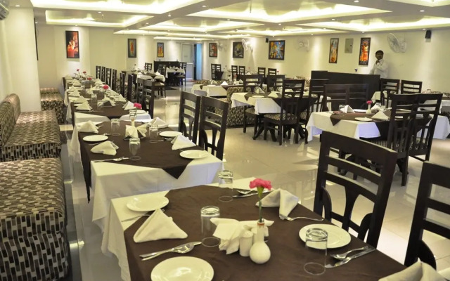 Hotel Mandakini Royal