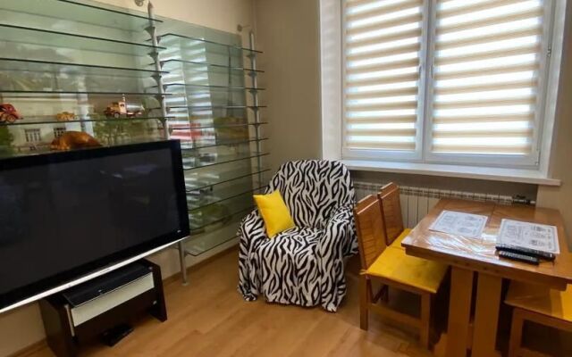 Апартаменты на Пологой Улице 31