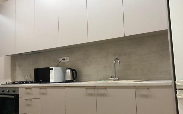 Dvukhkomnatnaya Prospekt Omarova 22 Flat