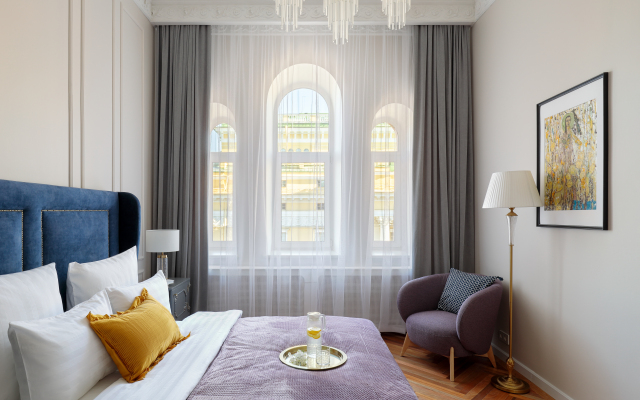 Апартаменты Minin Apartments с видом на Александринский Театр 130 кв.м.