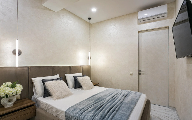 Yalta Plaza Apartments