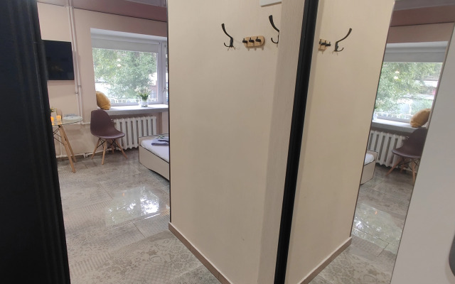 Апартаменты отличная студия напротив Сибади в центре Нефтяников