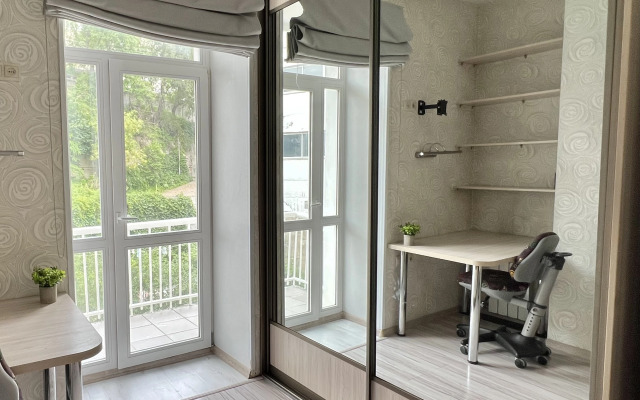 Prostornaya I Uyutnaya V Samom Serdtse Vladivostoka Flat