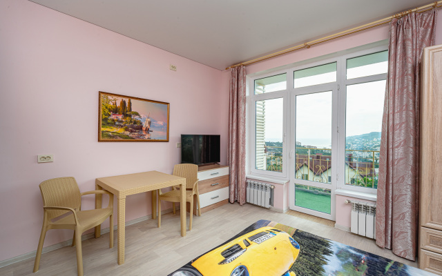 Nad Yaltoj Guest house