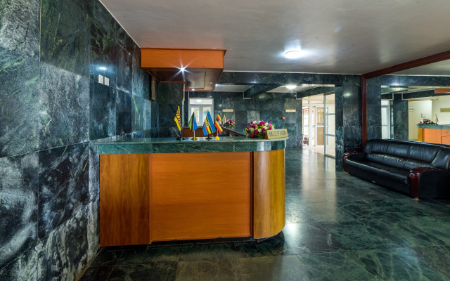 Aggrey  Hotel