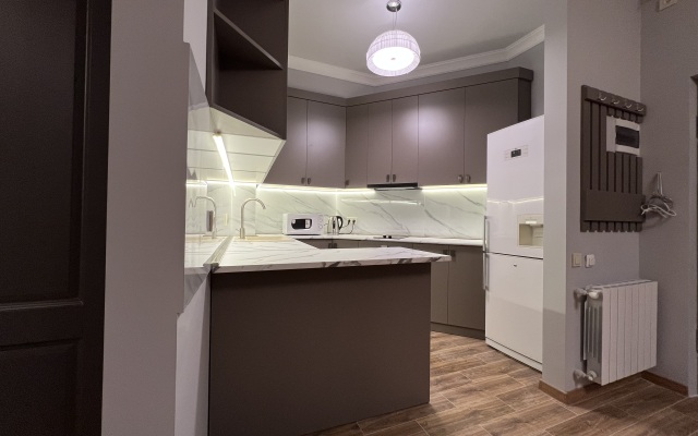 New Bld-Malibu Park-Byuzand- 15th Floor Apartments