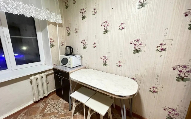 Pri Vyezde V Goroda Flat