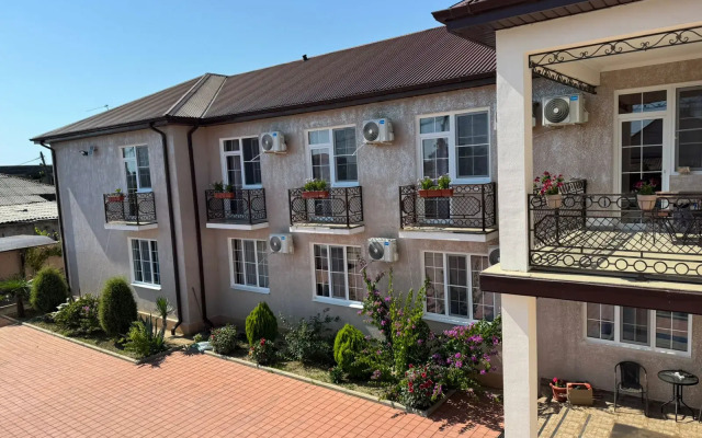 Отель Аурус