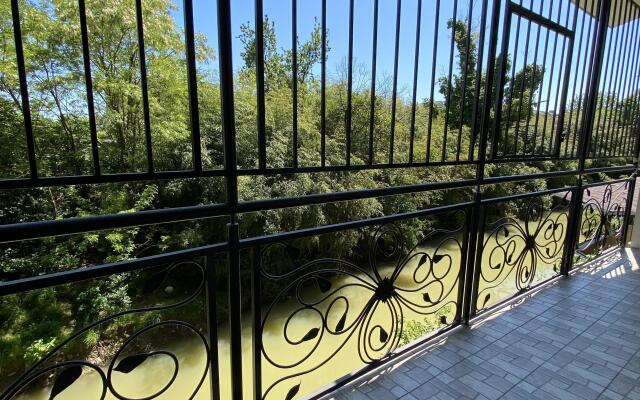 Semeynye Green Sail u morya Apartments