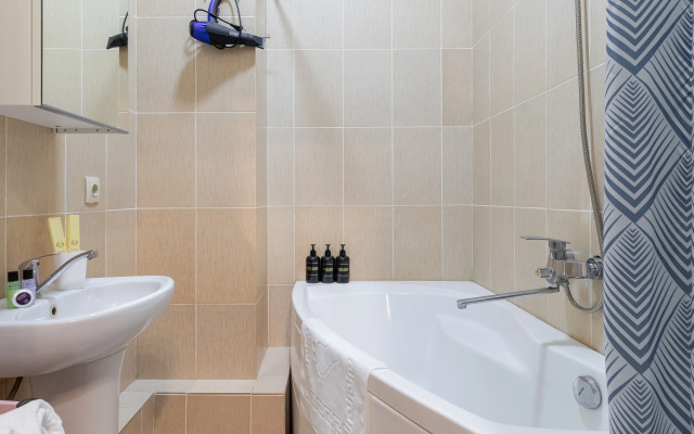 Odnokomnatnye Vozle Expo - 21 Apartments