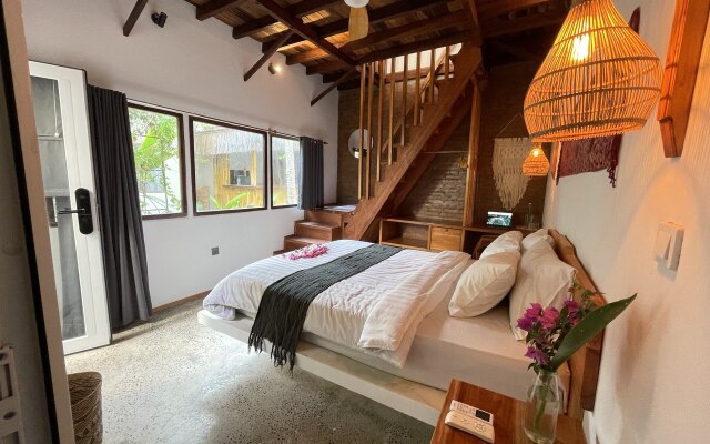 Tipsea Turtle Gili AirBungalow