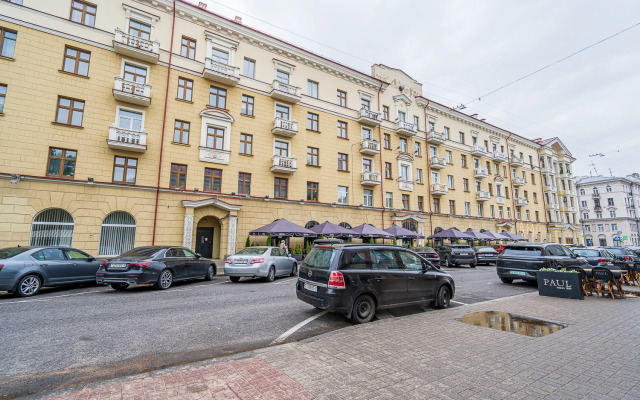 Ladgorna Na Marksa 8 Apartments