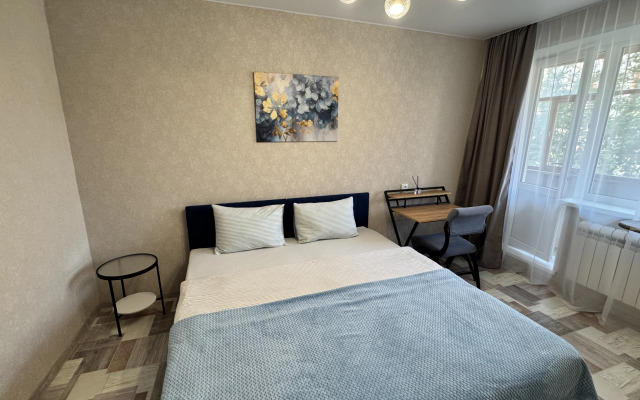 Dvukhkomnatnaya Ryadom S Naberezhnoy Flat