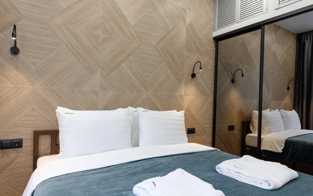 Red Apartments Art Layt Siti Dzherom Apartments