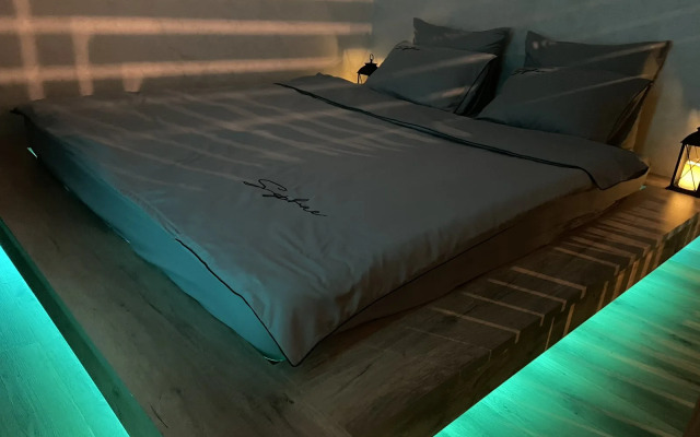 Апартаменты с дизайнерским ремонтом и сауной