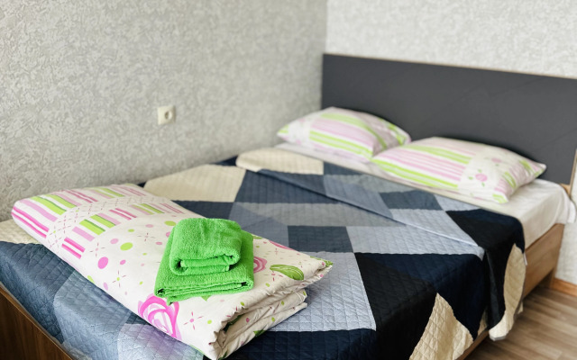 V novom dome S Vidom Na Karyer Flat