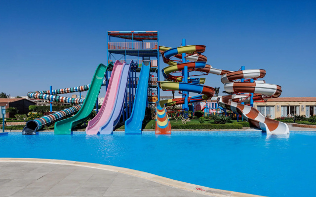 Alora Aqua Park Resort by SUNRISE