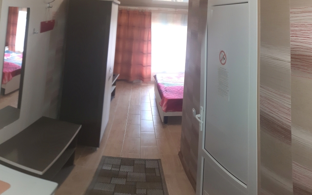 Kristall Guest House
