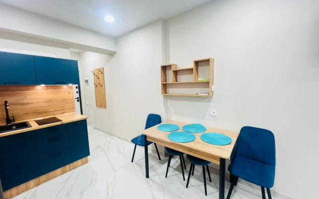Tryokhmestnaya Studiya V Apart-Komplekse S Basseynom Apartment