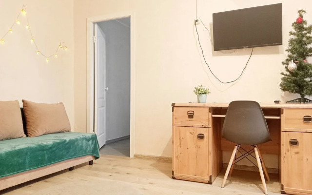 Na Narodovolcheskoy Ulitse 4 Flat