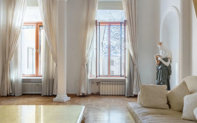 Апартаменты a.m. Rooms Neva Jacuzzi (Angliyskaya Naberezhnaya)