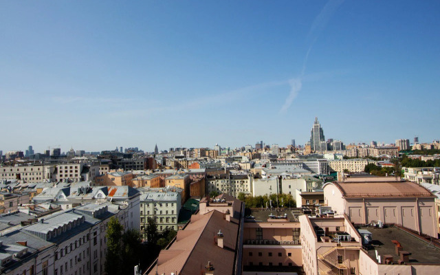 Tryokhkomnatnaya na Tverskoy Flat