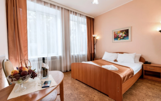 Ladoga Hotel